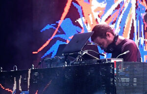 Aphex Twin - Live Electronics