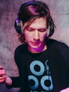 r-roo -Produttore Musica IDM - Elettronica