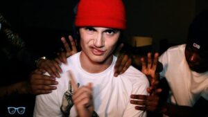 The Finger Family - Christopher Chase "C-Tut" - Finger Tutting