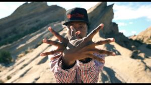 The Finger Family - P-Nut - Finger Tutting