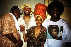 The Roots - Erykah Badu - Hip Hop USA