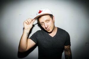 Defunk - Glitch Hop - Musica Bass e Electro Funk