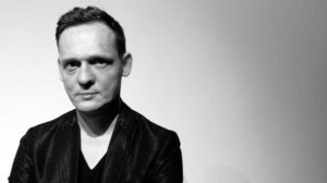 Alva Noto - Musicista Elettronic e Sperimentale