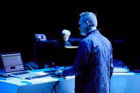 Alva Noto - Musicista Elettronica Sperimentale