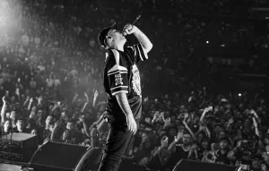 Fabri Fibra Live - Hip Hop - Rapper Italiano