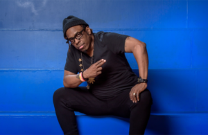 Buddha Stretch - Ballerino Hip Hop - Immagine in Evidenza