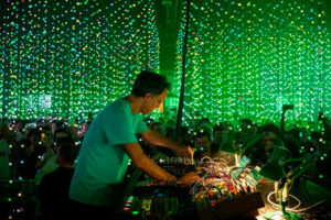 Four Tet - Produttore House Music e Elettronica