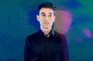 Oval - Produttore Musica Elettronica - Pioniere del Glitch