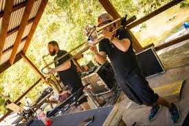 Zhonk - Brass Bass Sound e Glitch Hop