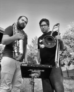 Zhonk - Gruppo Glitch Hop - Brass Bass Sound