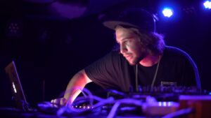 CharlestheFirst - Compositore Musica Elettronica - Bass Music e Dj Hip Hop