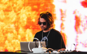 CharlestheFirst - Live Set in concerto: Musica Elettronica