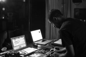 Mono/Poly - Hip Hop e Elettronica - Musica Sperimentale