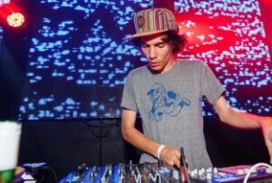 G Jones, producer californiano di Bass Music e Glitch Hop