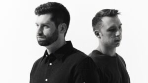 ODESZA sul palco: setup live con produzione elettronica, percussioni e visual sincronizzati