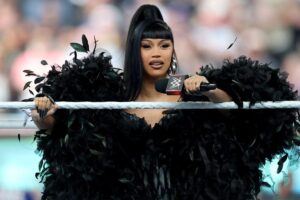 Cardi B al WWE SummerSlam 2025 – artista poliedrica tra musica e intrattenimento
