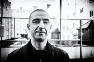 DJ Hype, storico DJ della scena Jungle e Drum and Bass britannica dagli anni '90