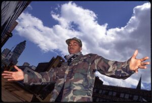 Ernie Paniccioli The Man His Camera and the Hip-Hop, copertina documentario fotografico