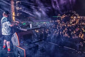 Kursa al live hardware set, producer di Neurohop e Glitch Hop underground britannico