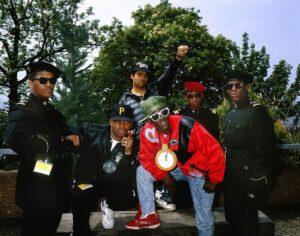 I Public Enemy, foto di gruppo del collettivo Hip Hop di Long Island