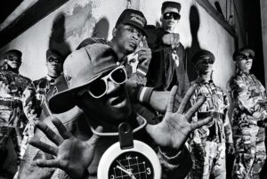 Chuck D e Flavor Flav sul palco durante un concerto dei Public Enemy