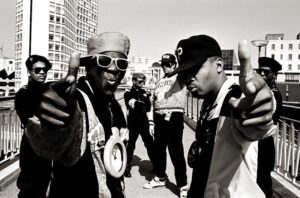 Public Enemy in concerto, Chuck D al microfono