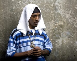 Rakim, artista Hip Hop di Long Island, in un ritratto che cattura la sua presenza unica