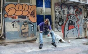 Seen UA, murale su parete edificio, graffiti writing New York