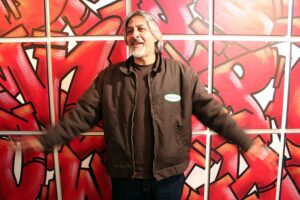Seen UA, mostra a Parigi 2007, opera su tela spray e stencil
