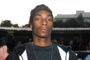 Snoop Dogg in una foto degli anni giovanili con Death Row Records, autore di Doggystyle (1993)