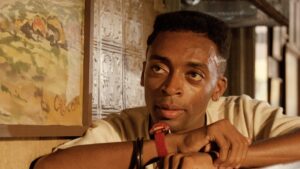Spike Lee regista e attore in Do The Right Thing (1989), capolavoro del cinema Hip Hop