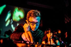 Synkro live: serata di Future Garage e bass music underground