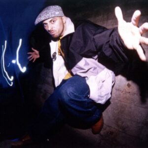 Maurizio The Next-One da giovane in posa di B-Boy, foto storica breaking italiano anni 80
