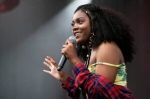 Noname, rapper e poetessa della scena underground di Chicago