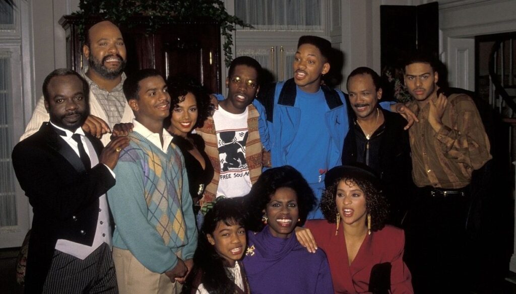Il cast di Willy, il principe di Bel-Air insieme a Quincy Jones e agli ospiti musicali durante una pausa sul set